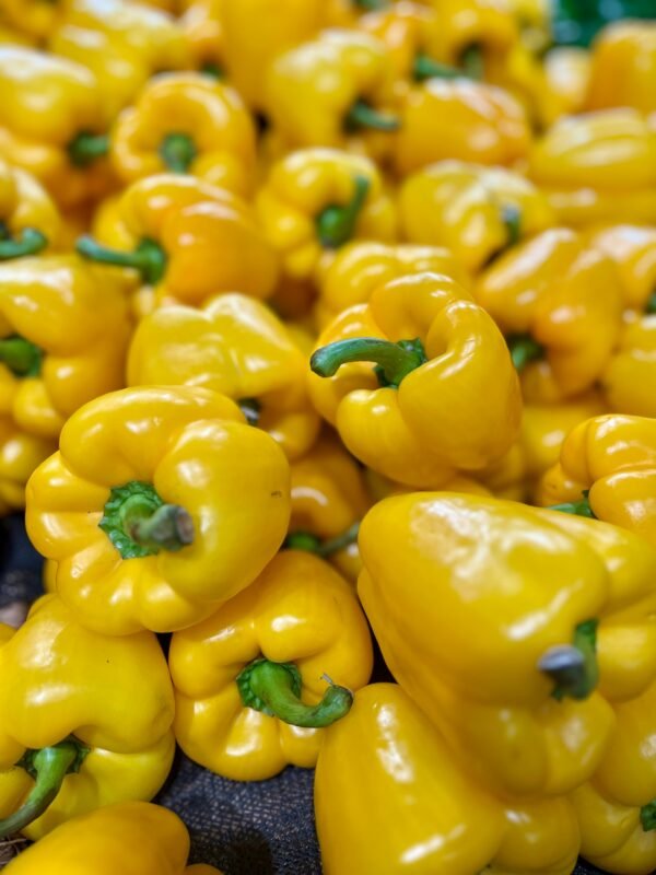 Yellow Bell Pepper (1kg)